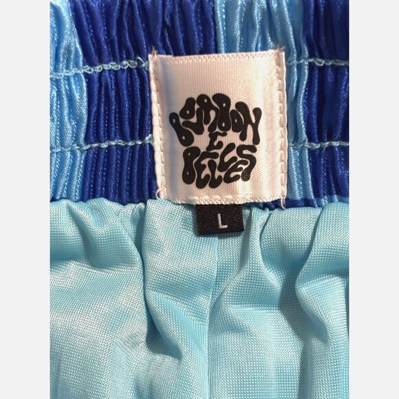 Bad Boys & Belles Blue Trendy Checkered Crinkle Shorts Size L Elastic Waist - Picture 2 of 6